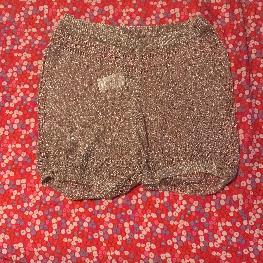 Everything good shorts .